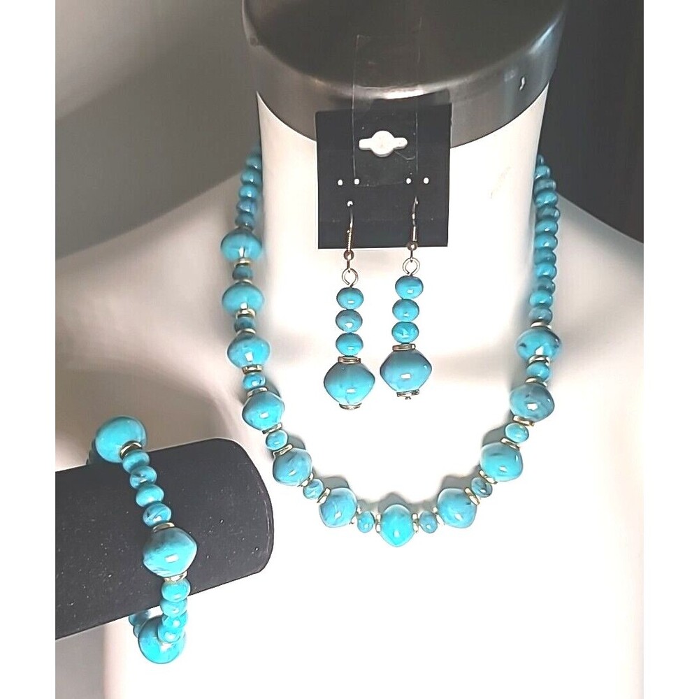Vintage Simulated Turquoise & Gold 18" Necklace  Bracelet Earrings Set